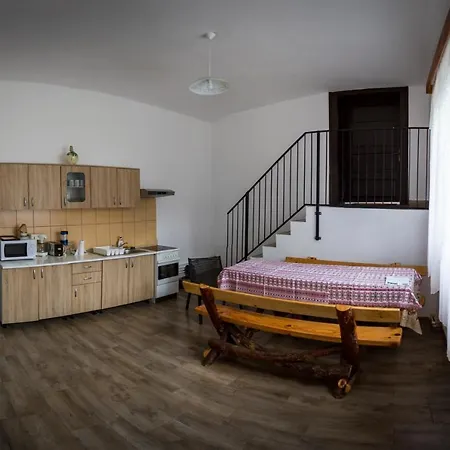 Casa Din Landhaus Barcut